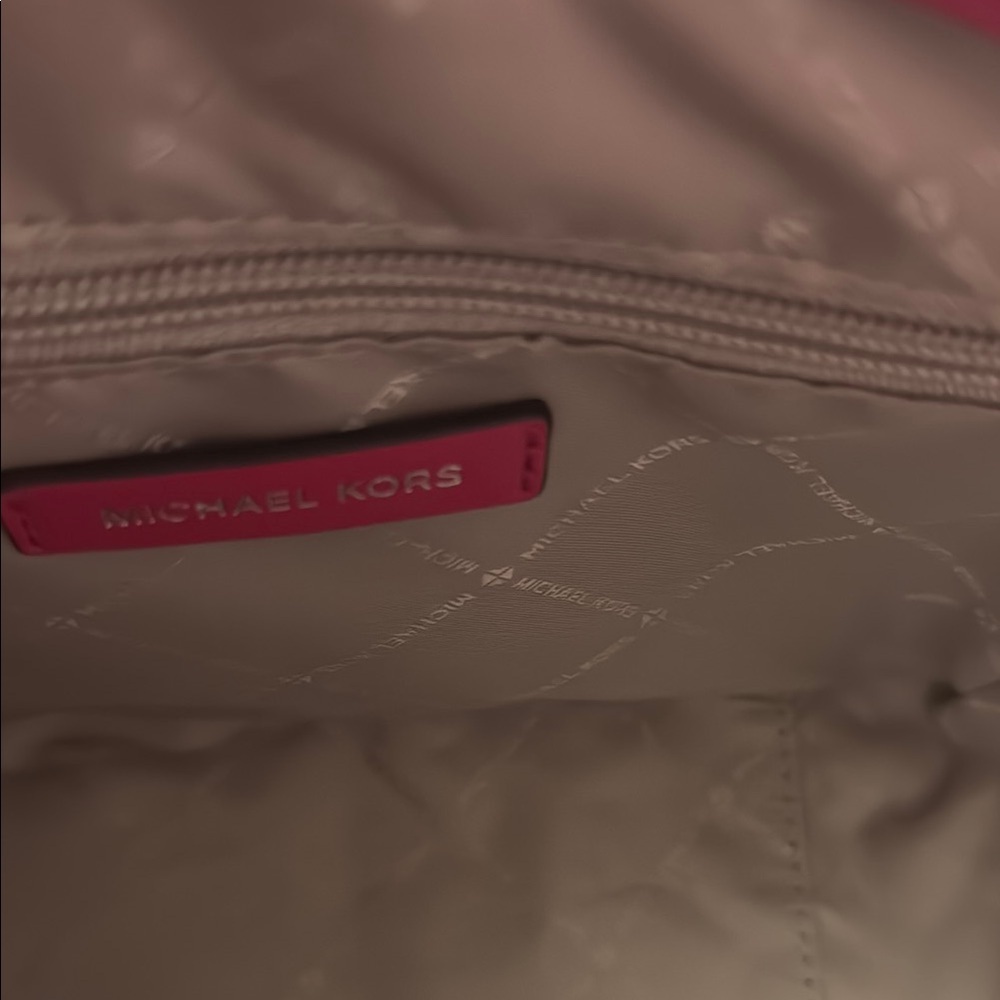 Michael Kors Pink Leather Shoulder Bag with Silver Hardware - Picture 4 of 4